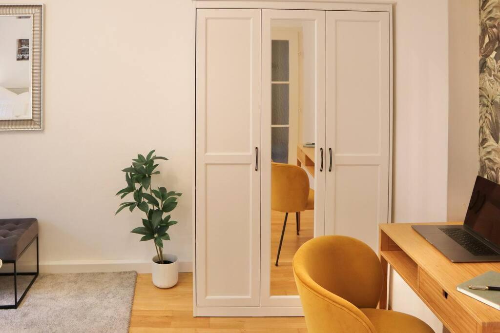 Charming, Modern & Spacious * Wiedeń