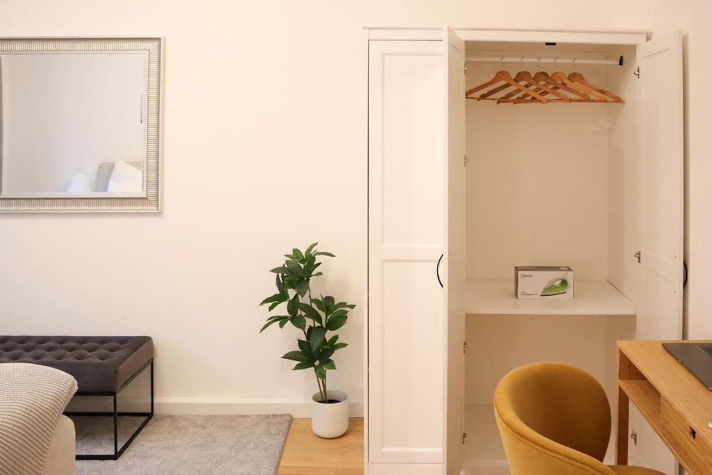 Charming, Modern & Spacious Appartamento